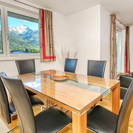 Leon - By Alpen Zell am See