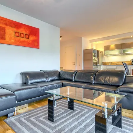 Leon - By Alpen Daire *